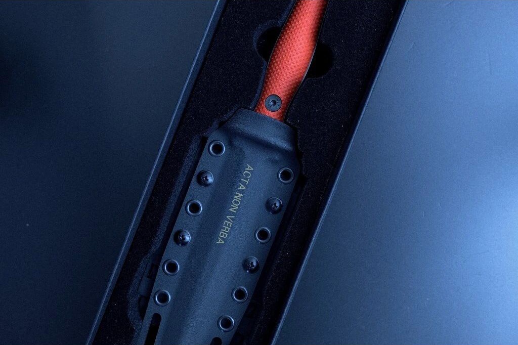 ANVKnives Nôž s pevnou čepeľou M500 ANTHROPOID 1942 Elmax/G10 DLC - červený (ANVM500-003)