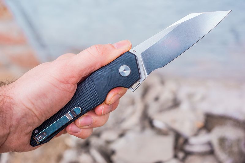 BESTECH Zatvárací nôž Barracuda Linerlock - čierny (BTKG15A1)