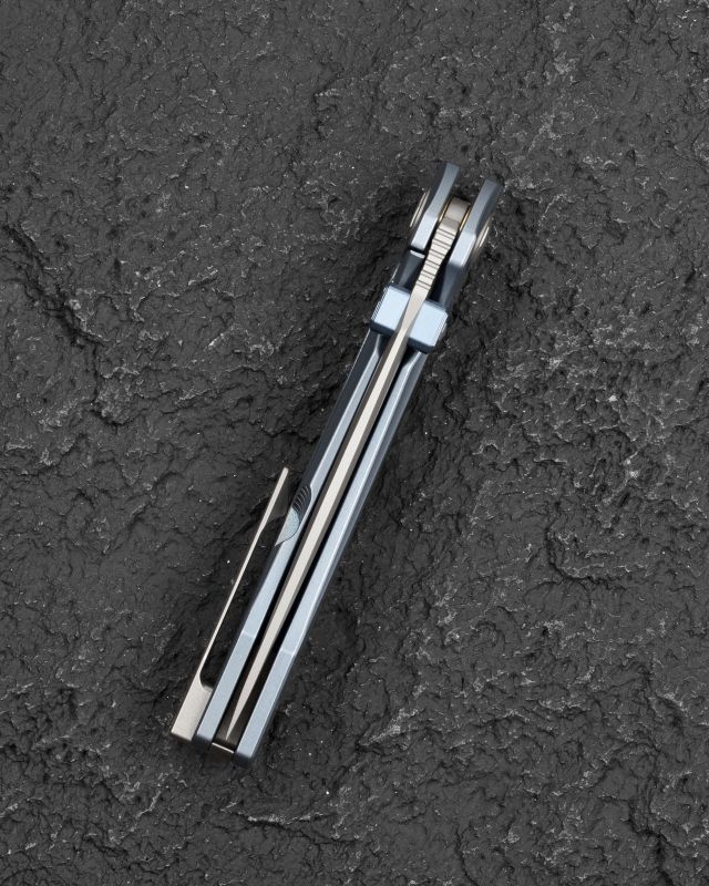 BESTECH Zatvárací nôž WET NELLIE ButtonFrameLock - bead blasted blue (BT2505A)