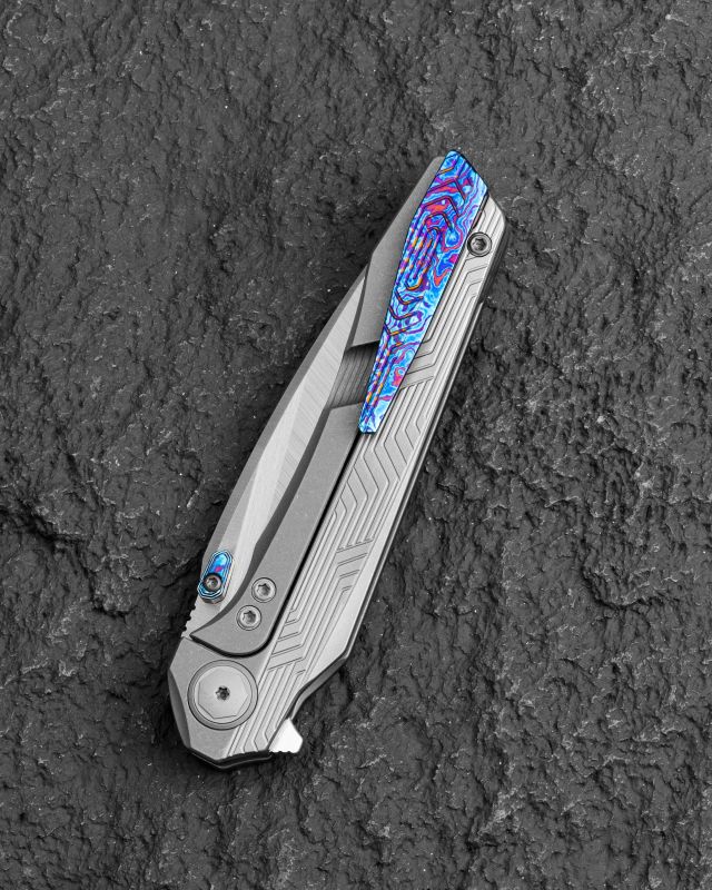 BESTECH Zatvárací nôž WET NELLIE ButtonFrameLock - bead blasted grey (BT2505E)