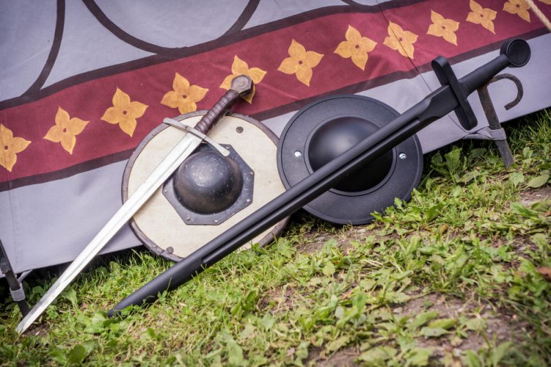 COLD STEEL Tréningový meč MEDIEVAL (92BKSZ)